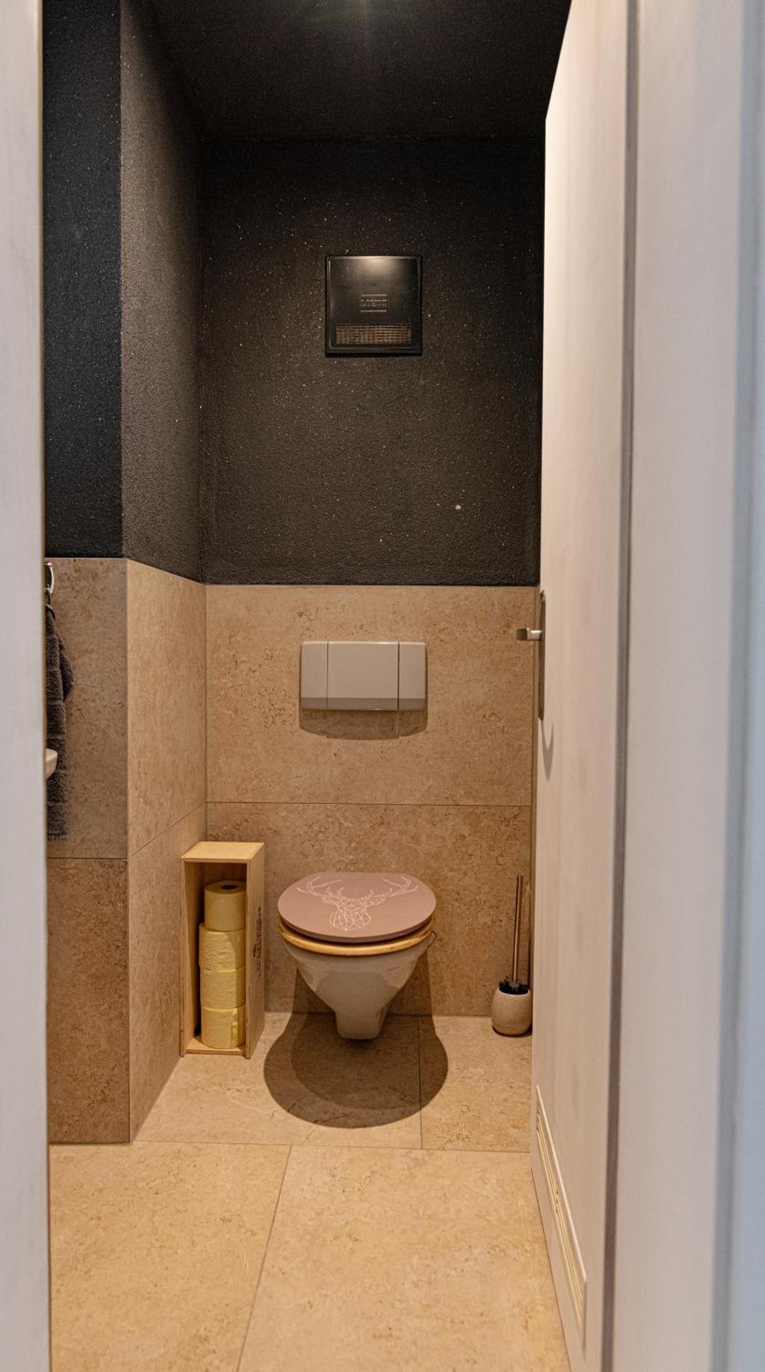 Deluxe Apartement Tirol ลันเด็ค ภายนอก รูปภาพ